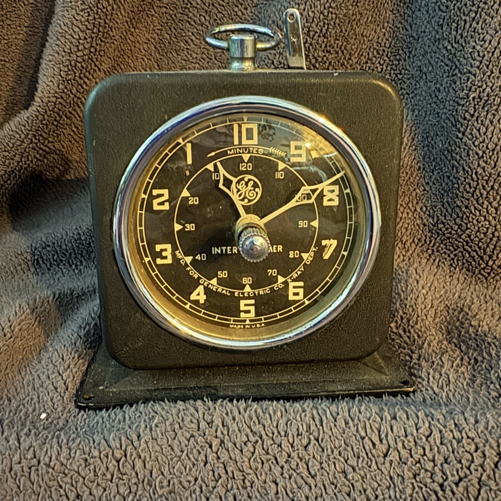 Vintage GE X Ray Interval Timer